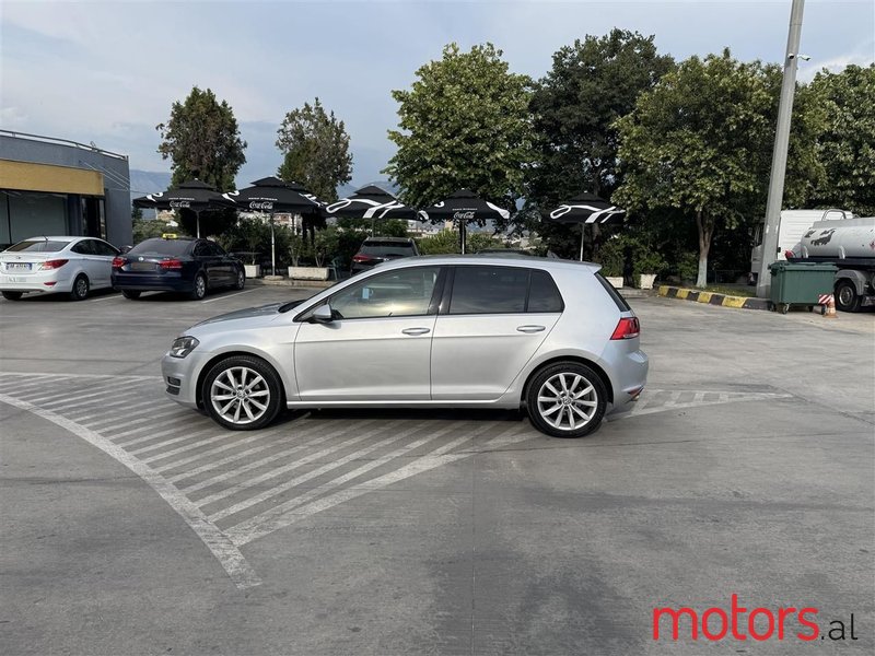 2013' Volkswagen Golf photo #4