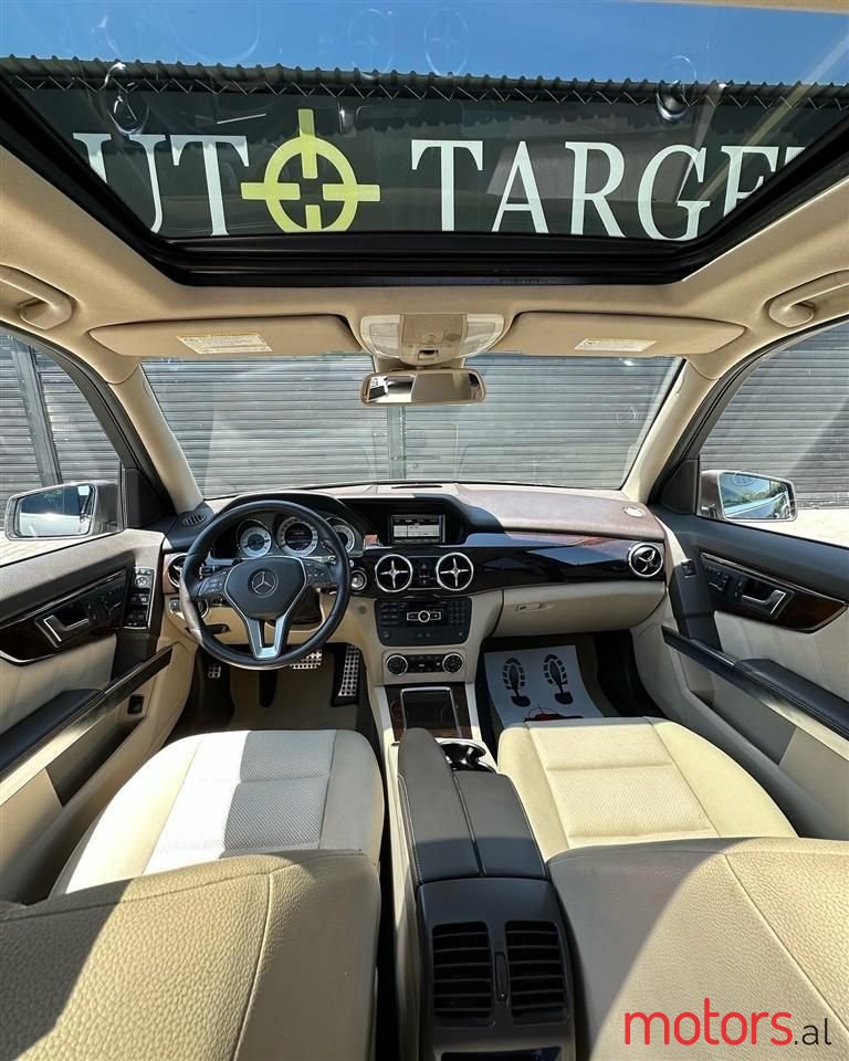 2013' Mercedes-Benz GLK 250 photo #3