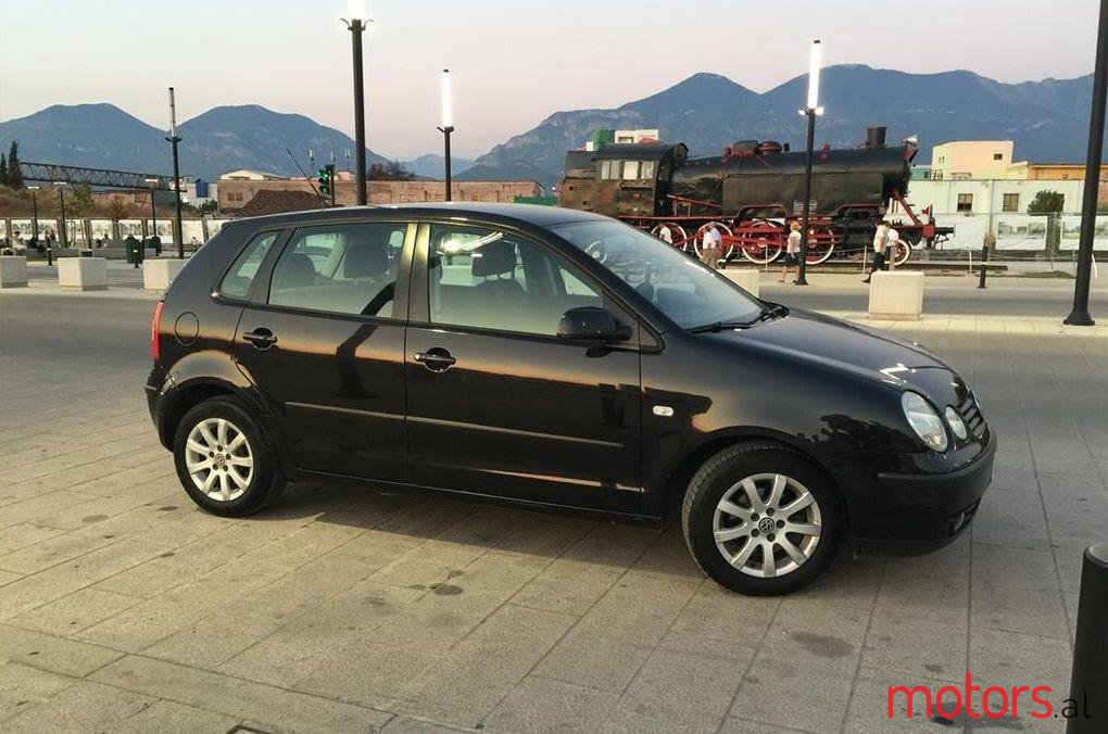 2004' Volkswagen Polo photo #1