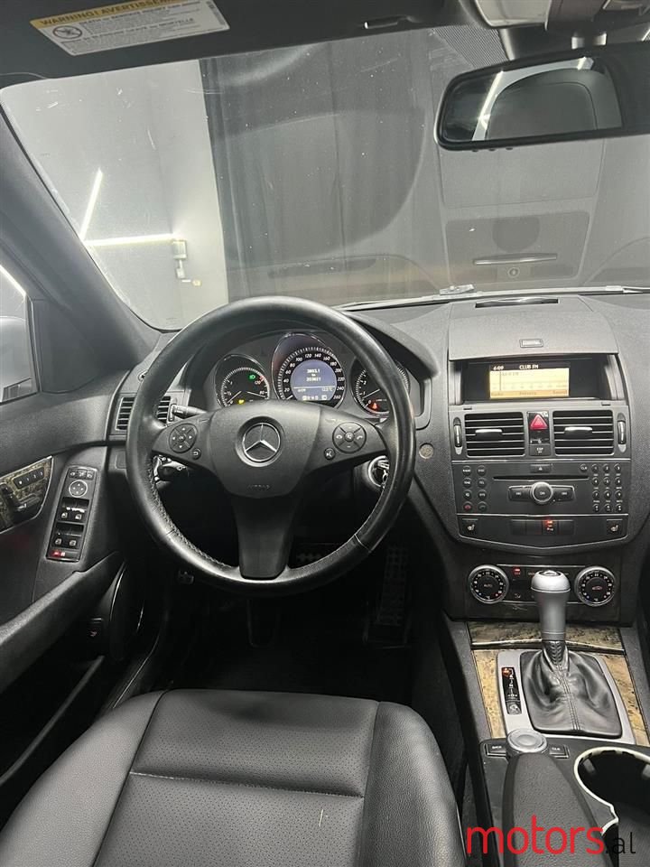 2010' Mercedes-Benz C 300 photo #2