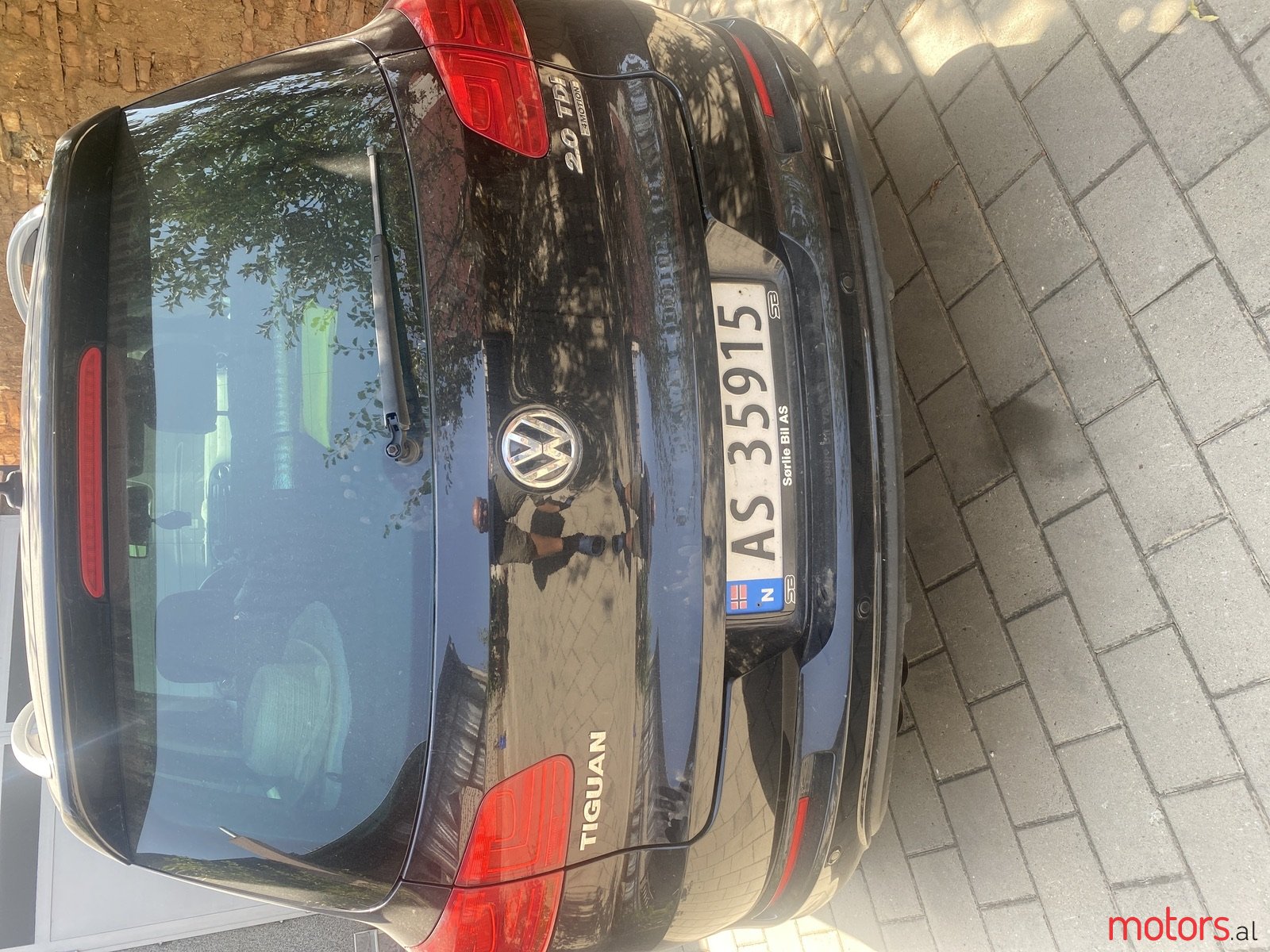 2013' Volkswagen Tiguan R-Line photo #3