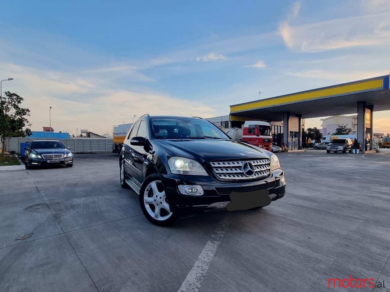 2007' Mercedes-Benz 320 photo #1