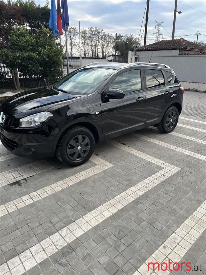 2011' Nissan Qashqai photo #2