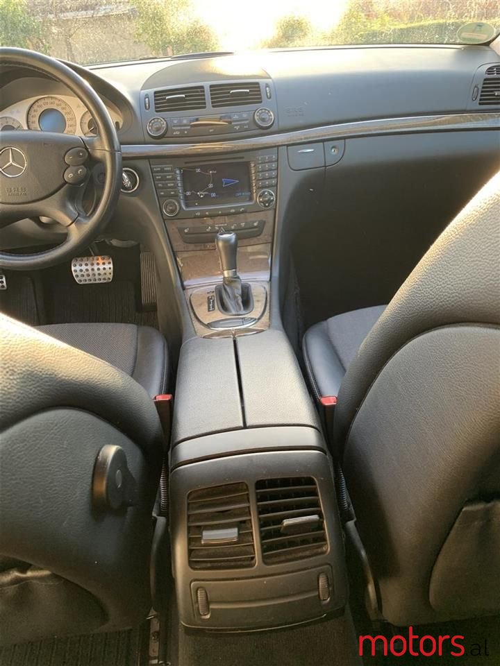 2007' Mercedes-Benz E 220 photo #6