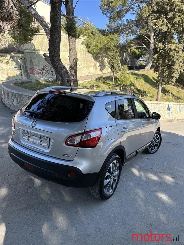 2011' Nissan Qashqai photo #2