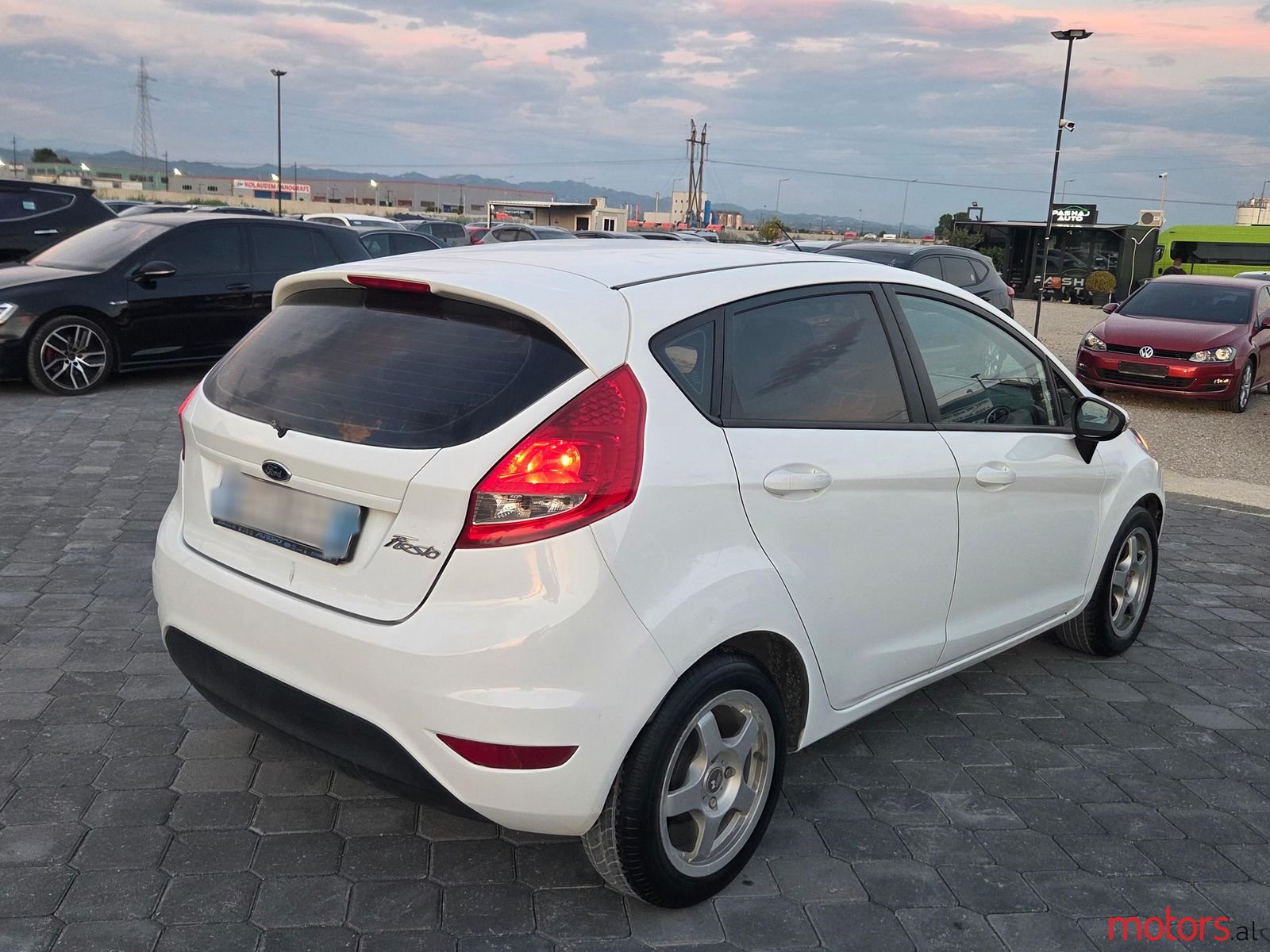 2012' Ford Fiesta photo #4