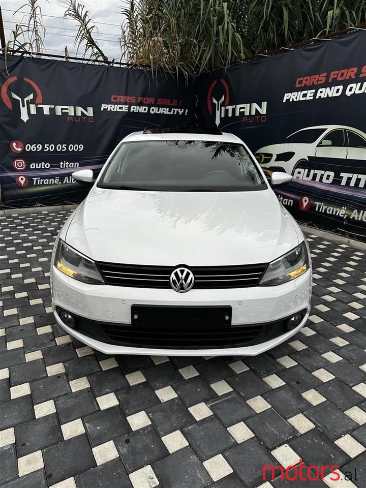 2013' Volkswagen Jetta photo #2