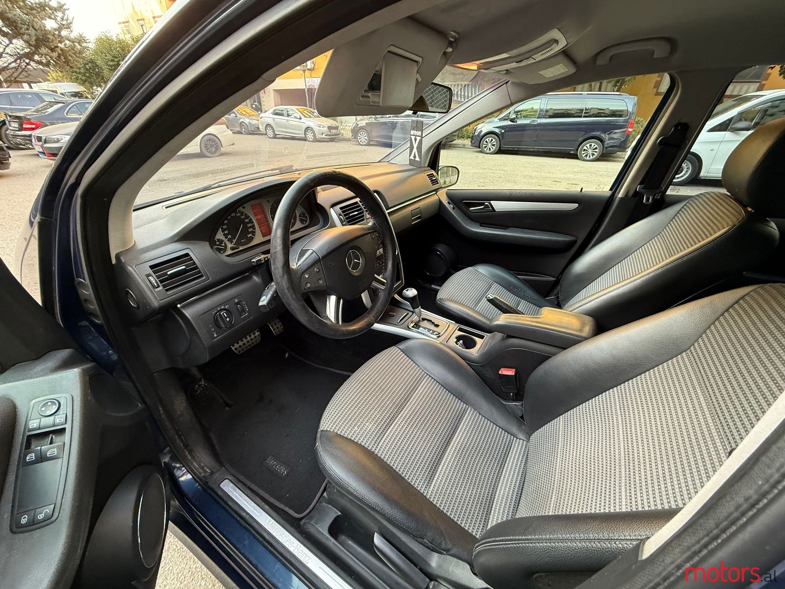 2007' Mercedes-Benz B 200 photo #5