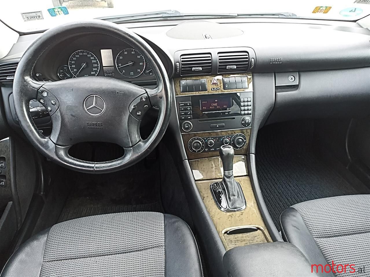 2005' Mercedes-Benz C 200 photo #4