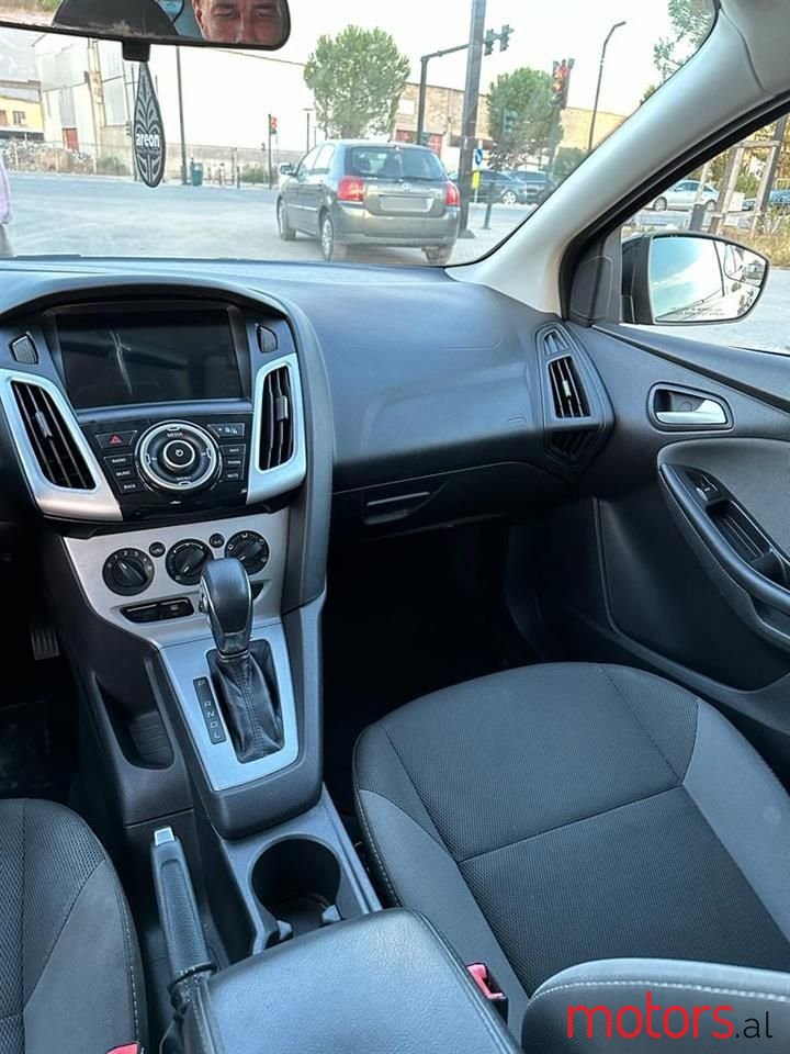 2012' Ford Focus photo #3