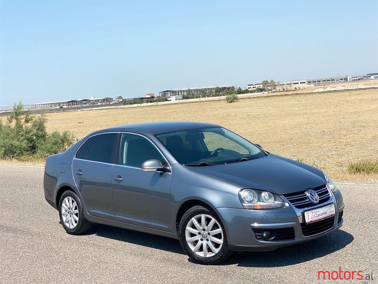 2009' Volkswagen Golf photo #5