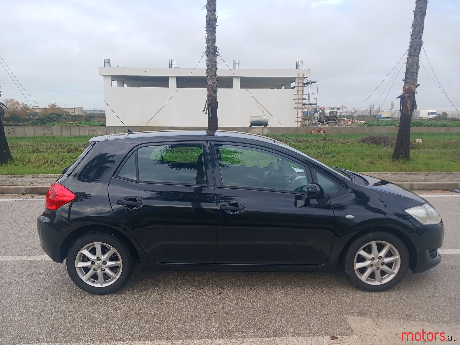 2007' Toyota Auris photo #4