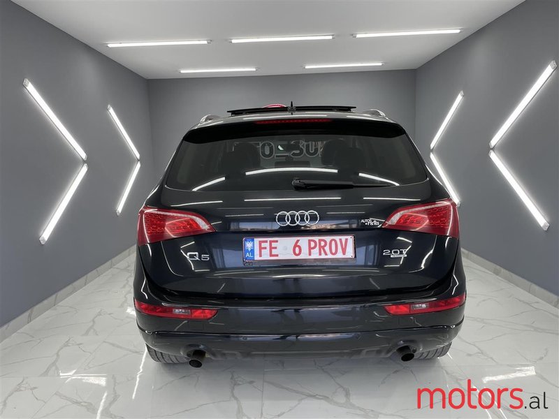 2012' Audi Q5 photo #5