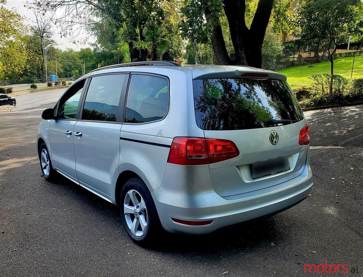 2012' Volkswagen Sharan photo #6