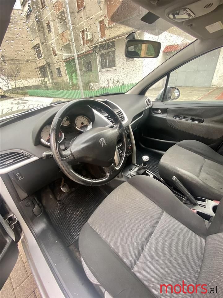 2007' Peugeot 207 photo #4