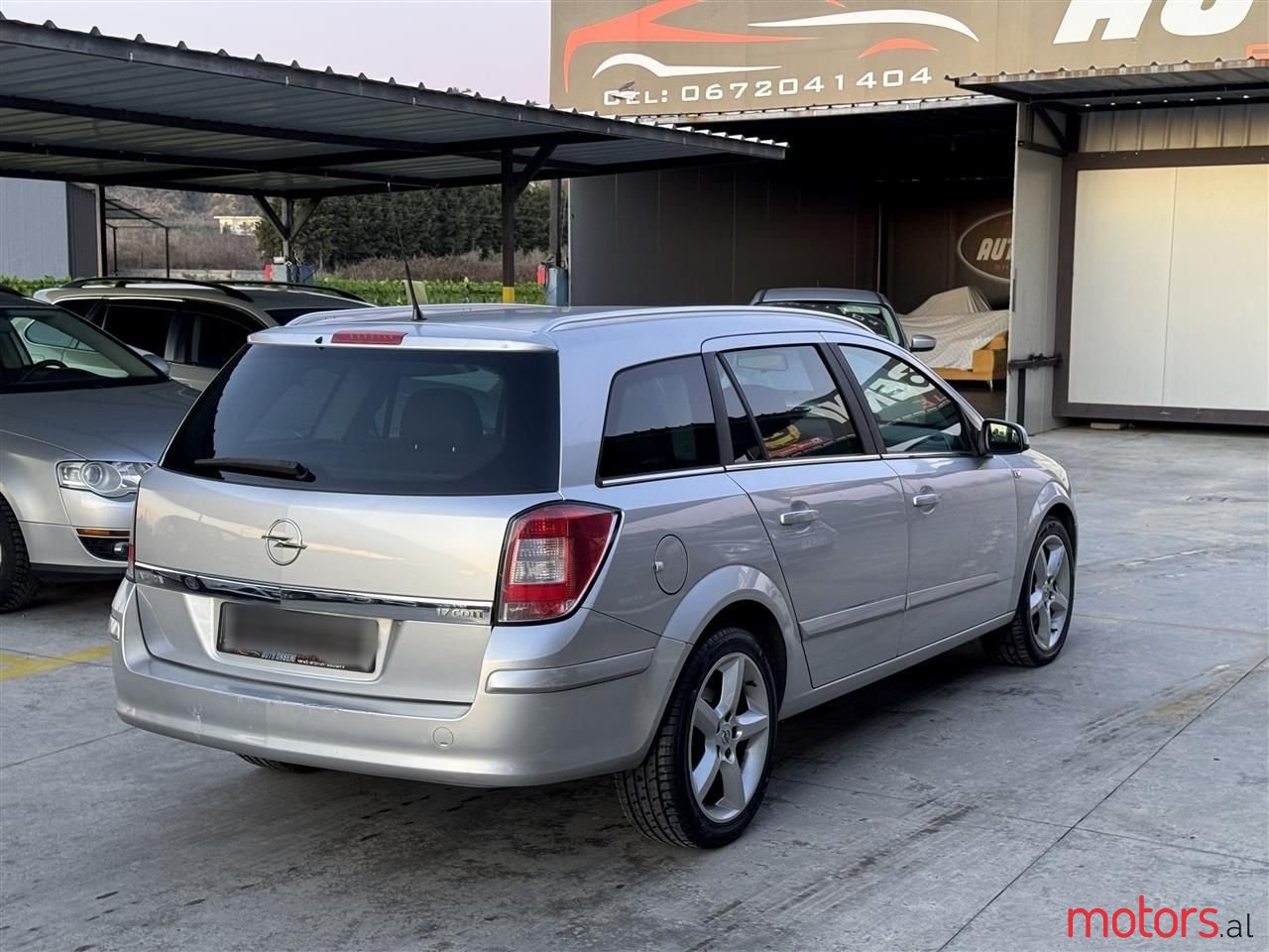 2008' Opel Astra photo #6