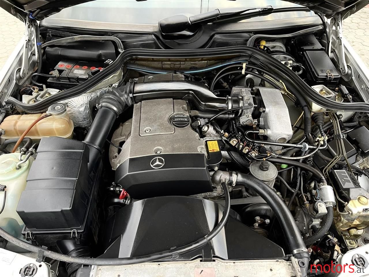 1994' Mercedes-Benz E 200 photo #5