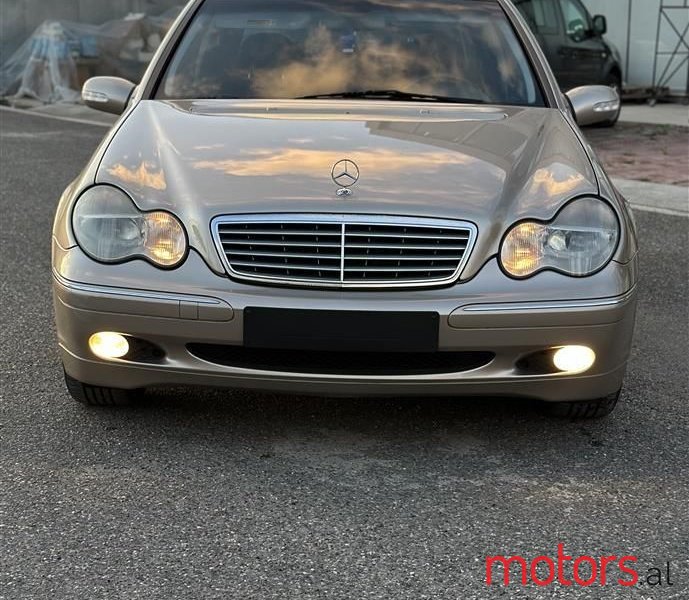 2002' Mercedes-Benz C 200 photo #6