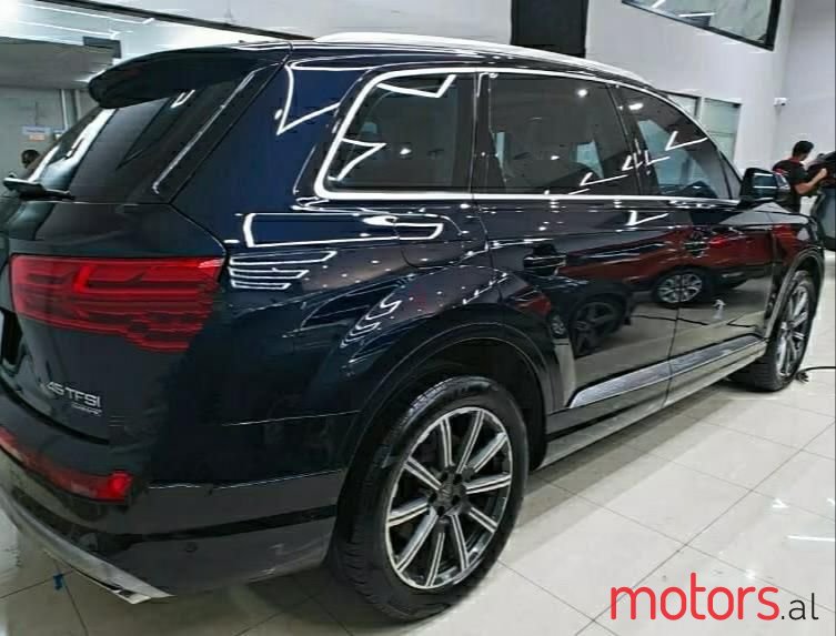 2017' Audi Q7 photo #3