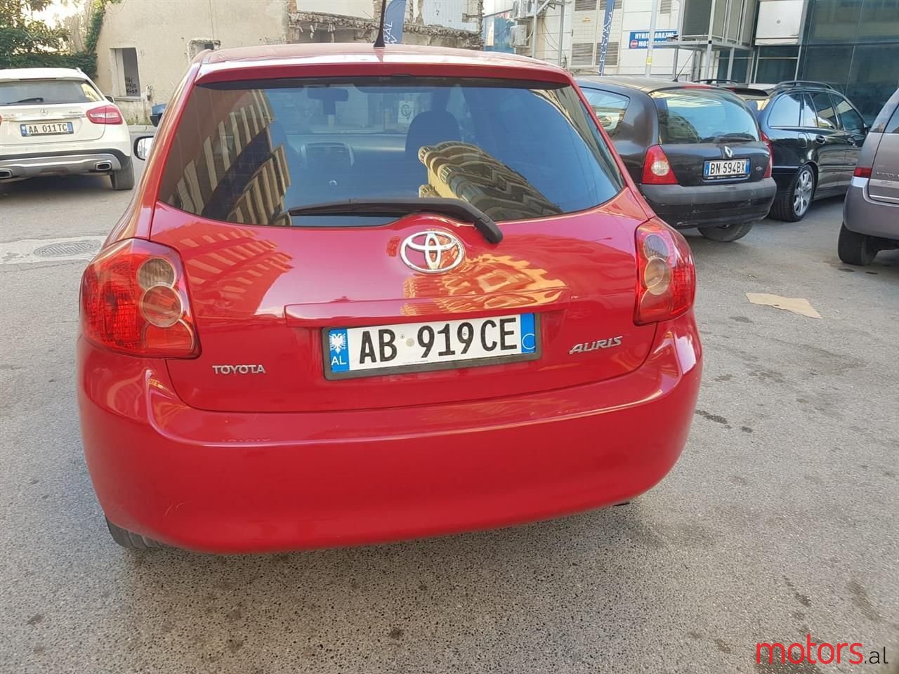 2008' Toyota Auris photo #2