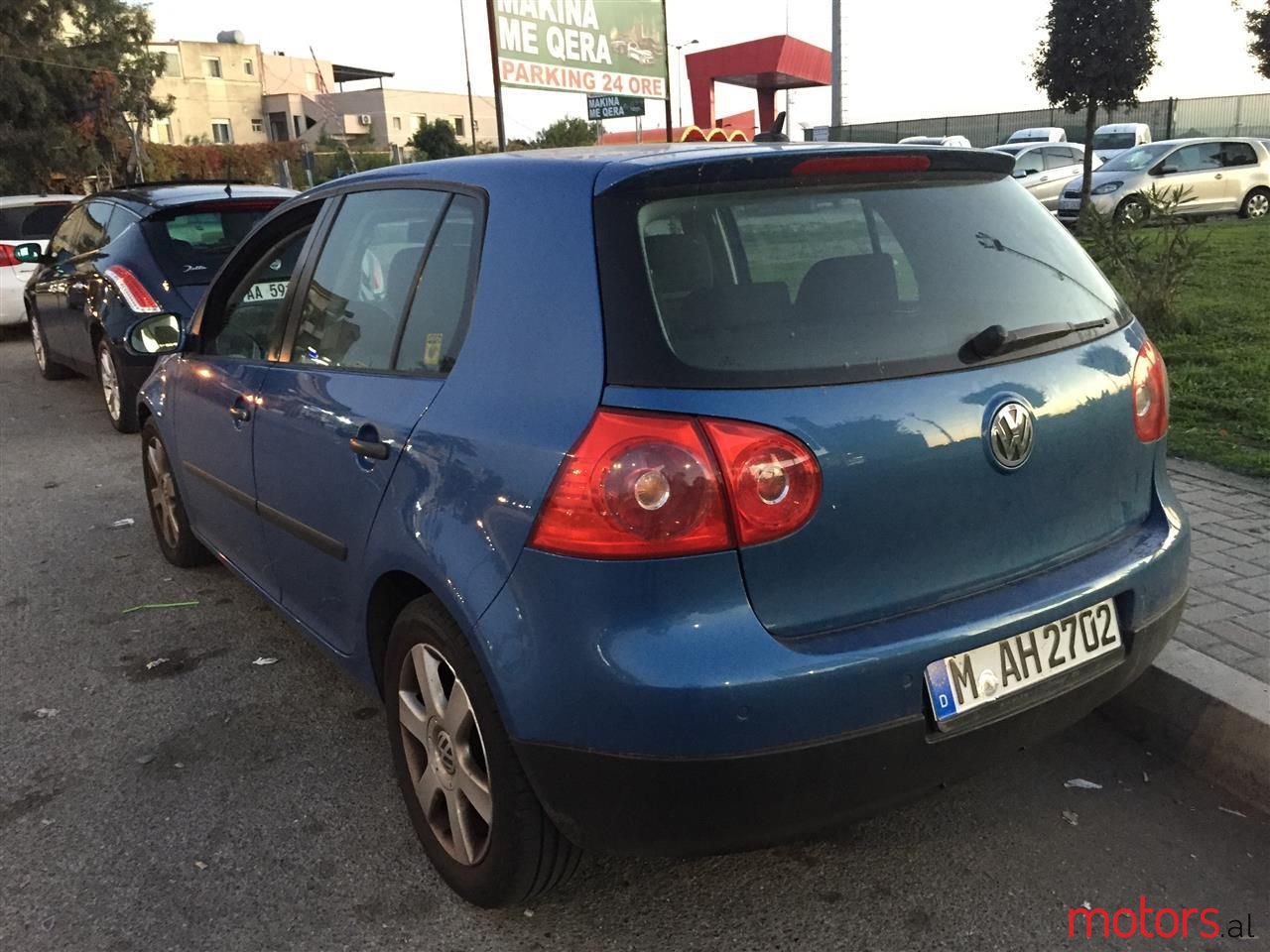 2004' Volkswagen Golf photo #5