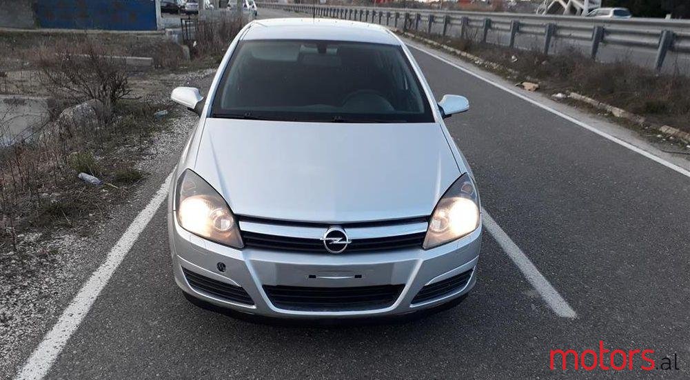 2005' Opel Astra photo #3