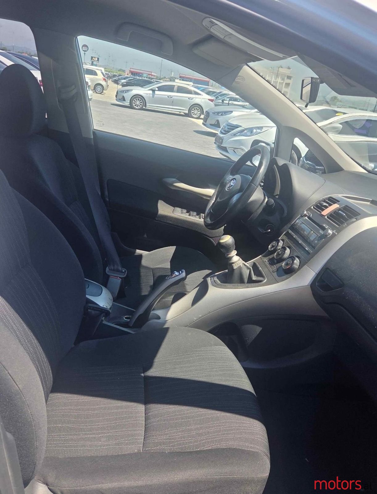 2008' Toyota Auris photo #6