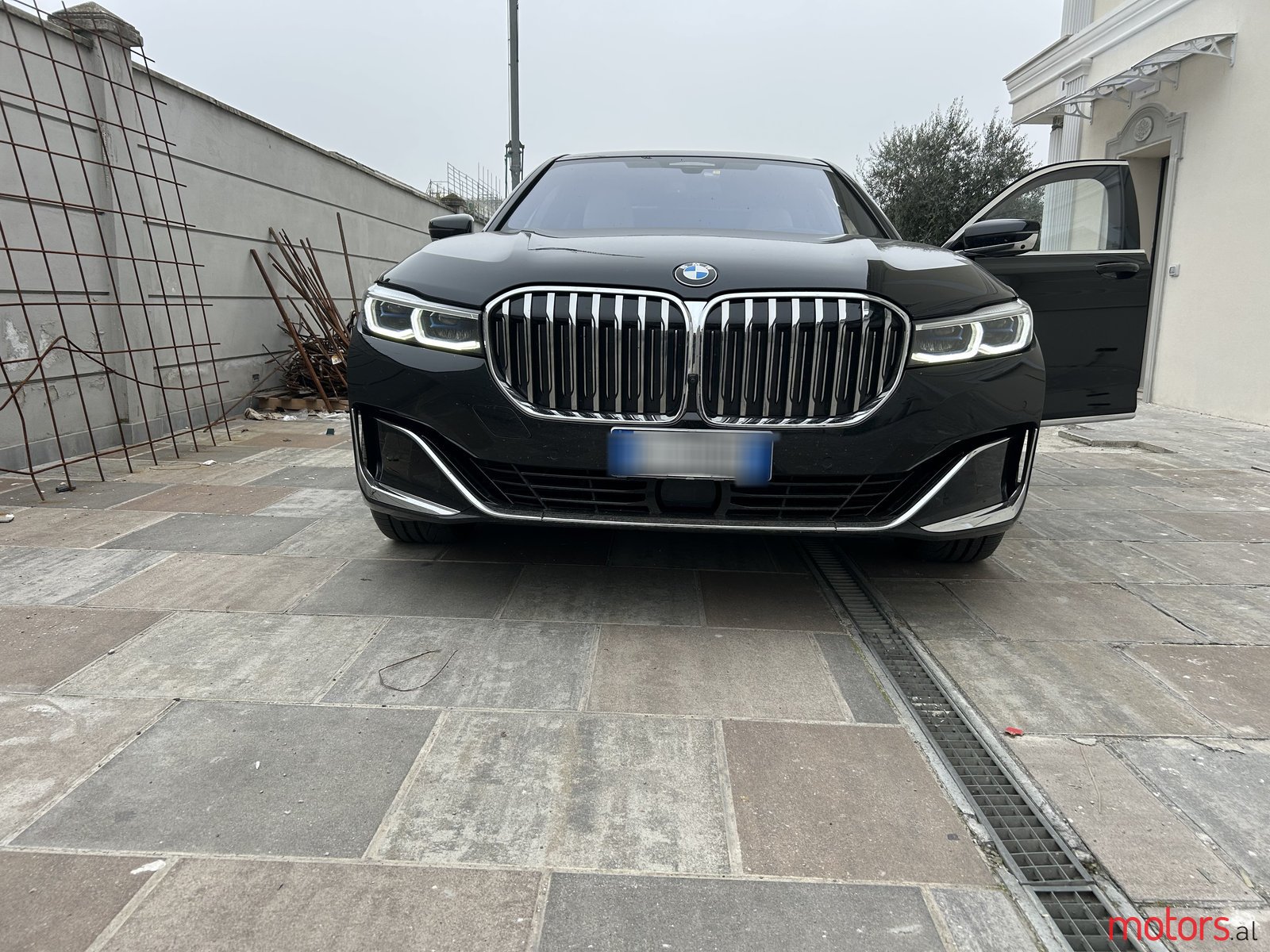 2022' BMW 730 photo #1