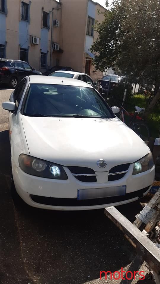 2004' Nissan Almera photo #1