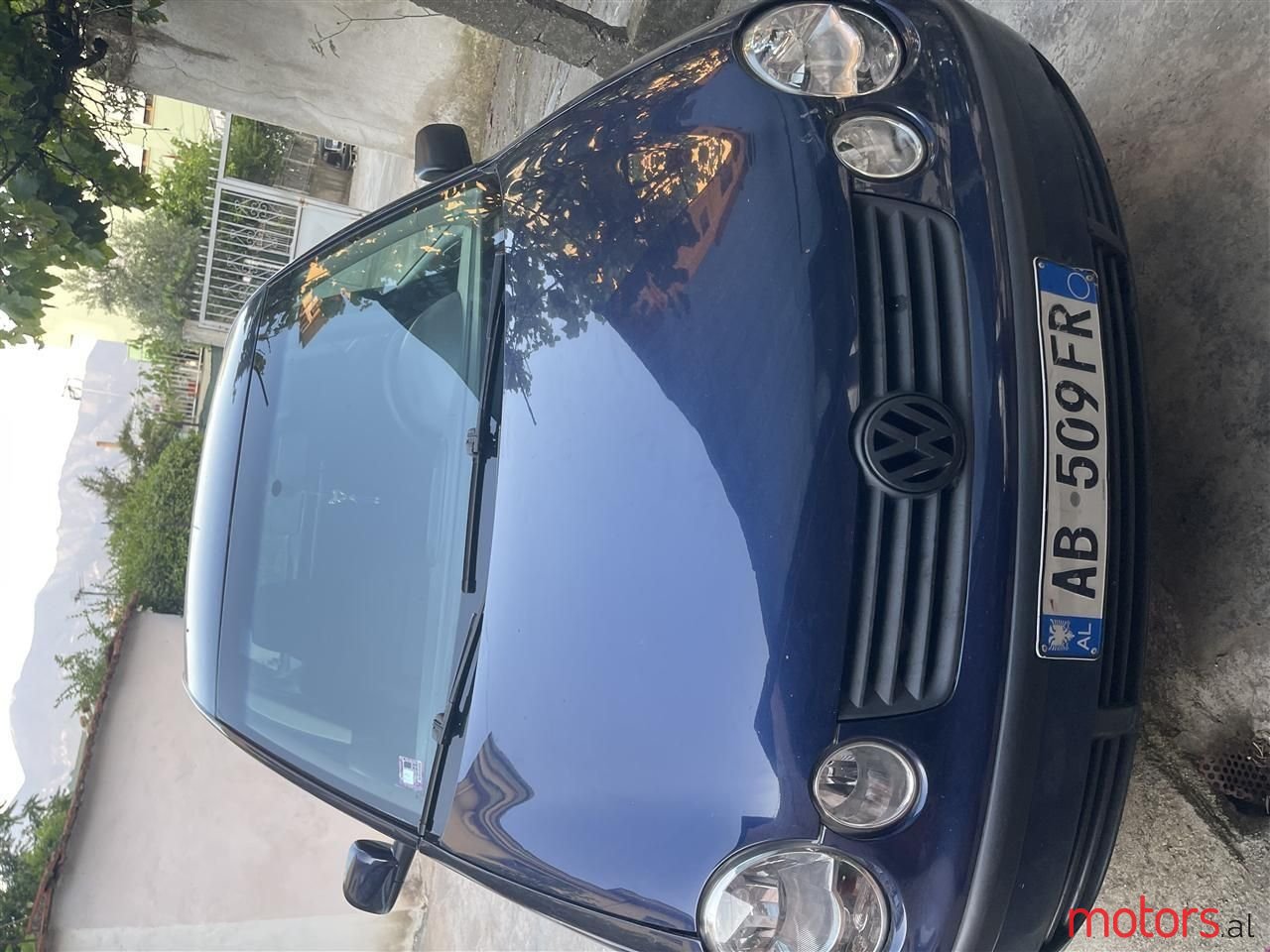 2004' Volkswagen Polo photo #1