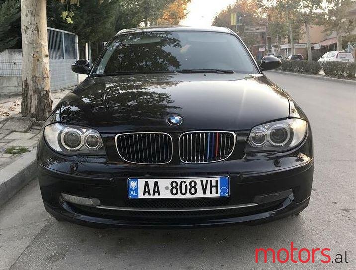 2008' BMW 120 photo #1