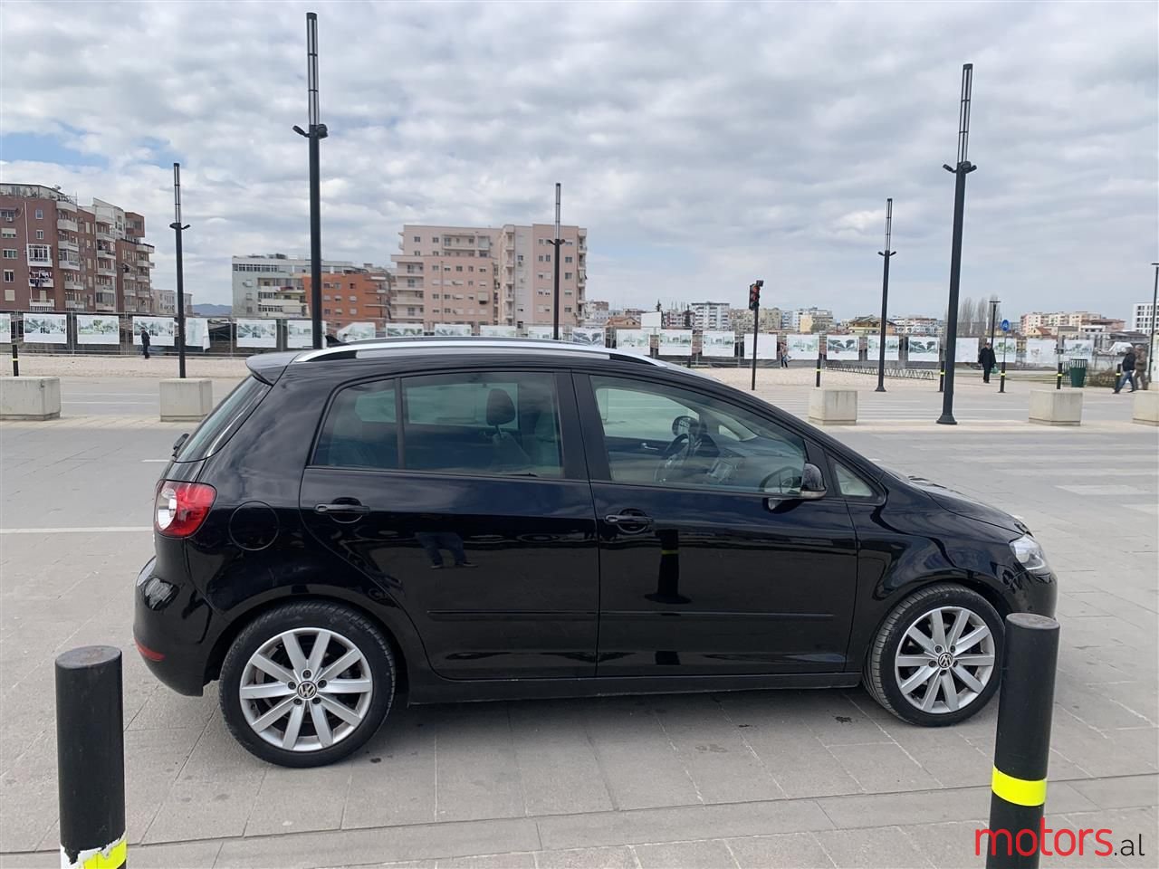 2010' Volkswagen Golf Plus photo #6