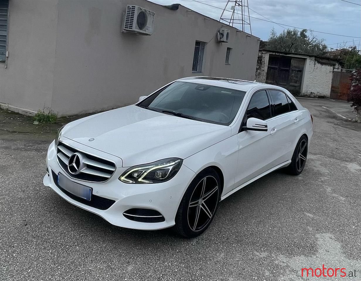 2014' Mercedes-Benz E 220 photo #1