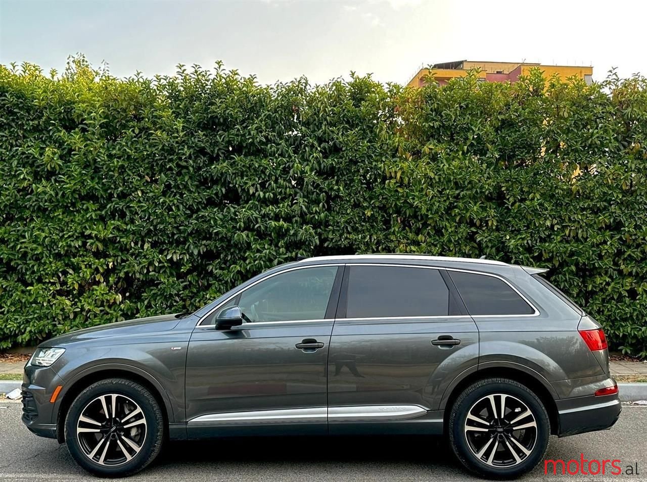 2018' Audi Q7 photo #4