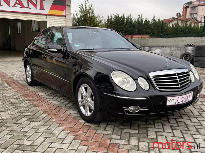 2008' Mercedes-Benz E 220 photo #2