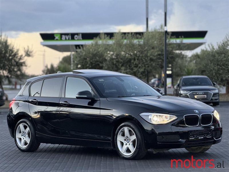 2012' BMW 120 photo #5