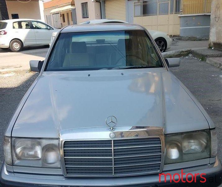 1991' Mercedes-Benz 200 photo #1