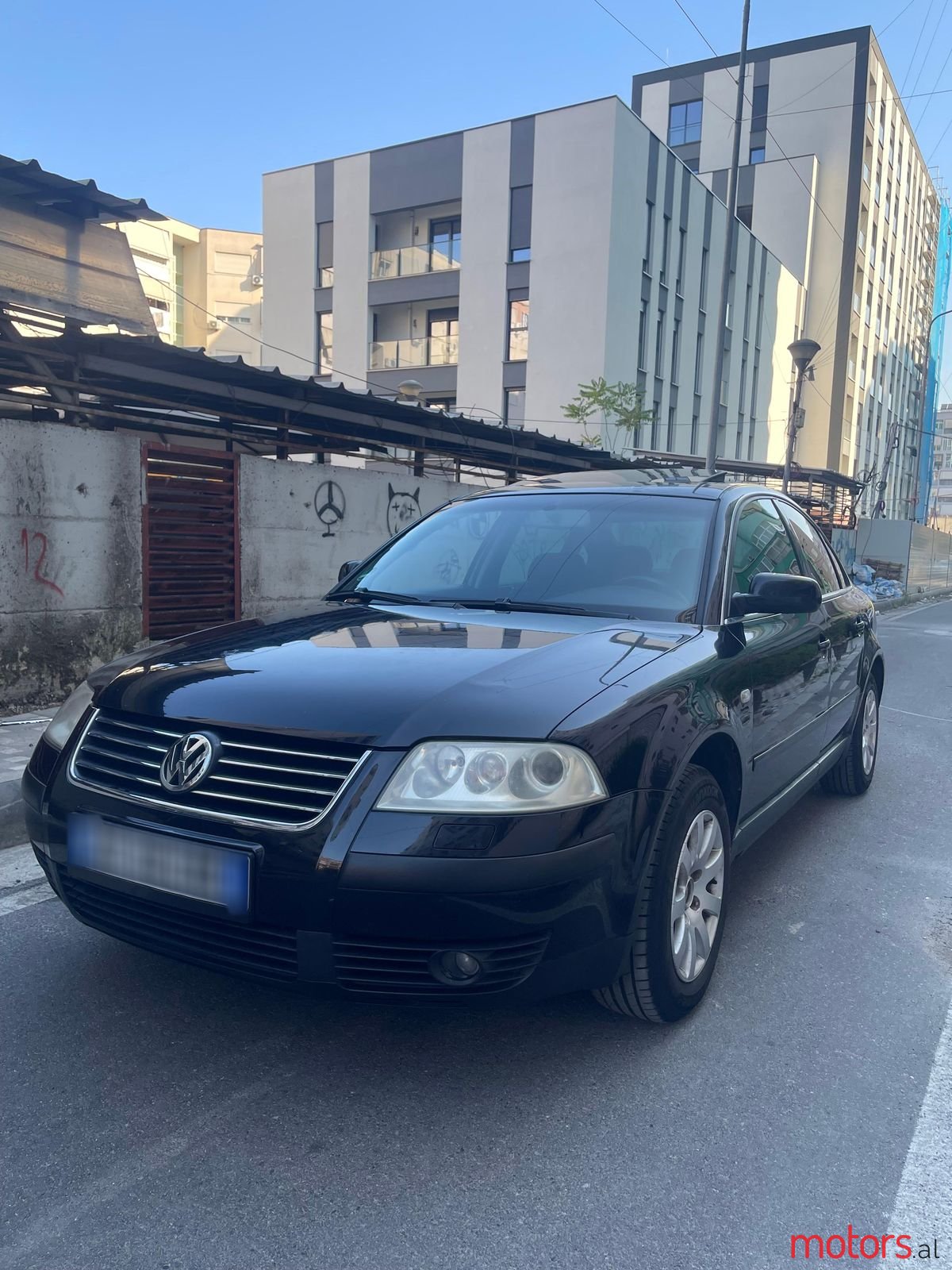 2003' Volkswagen Passat photo #1
