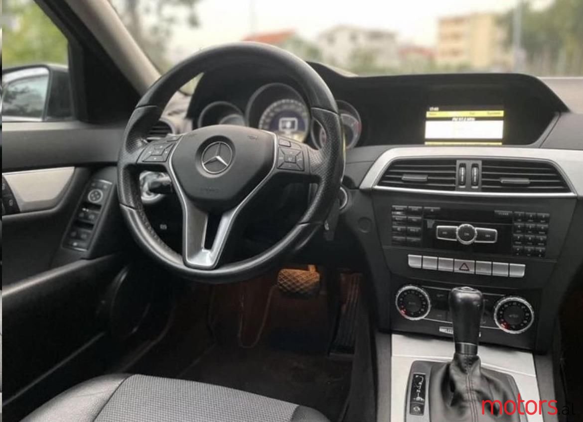 2013' Mercedes-Benz C 200 photo #4