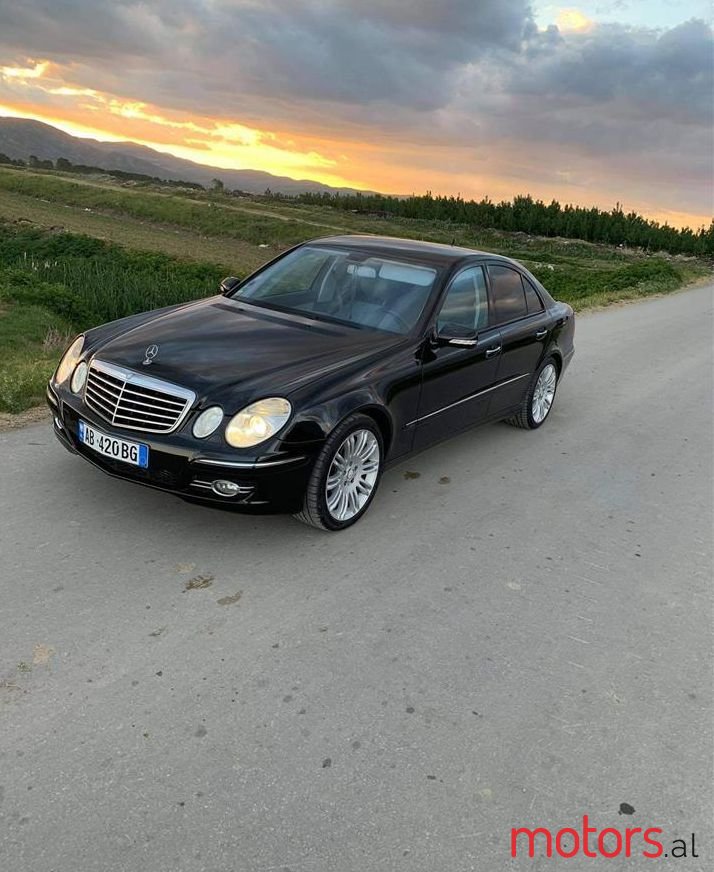 2006' Mercedes-Benz E 220 photo #1