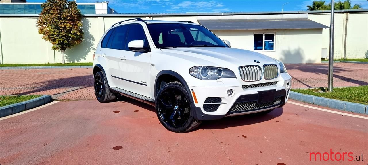 2012' BMW X5 photo #1