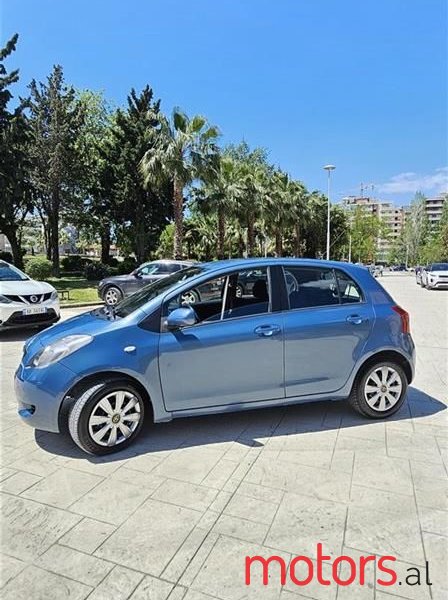 2007' Toyota Yaris photo #4
