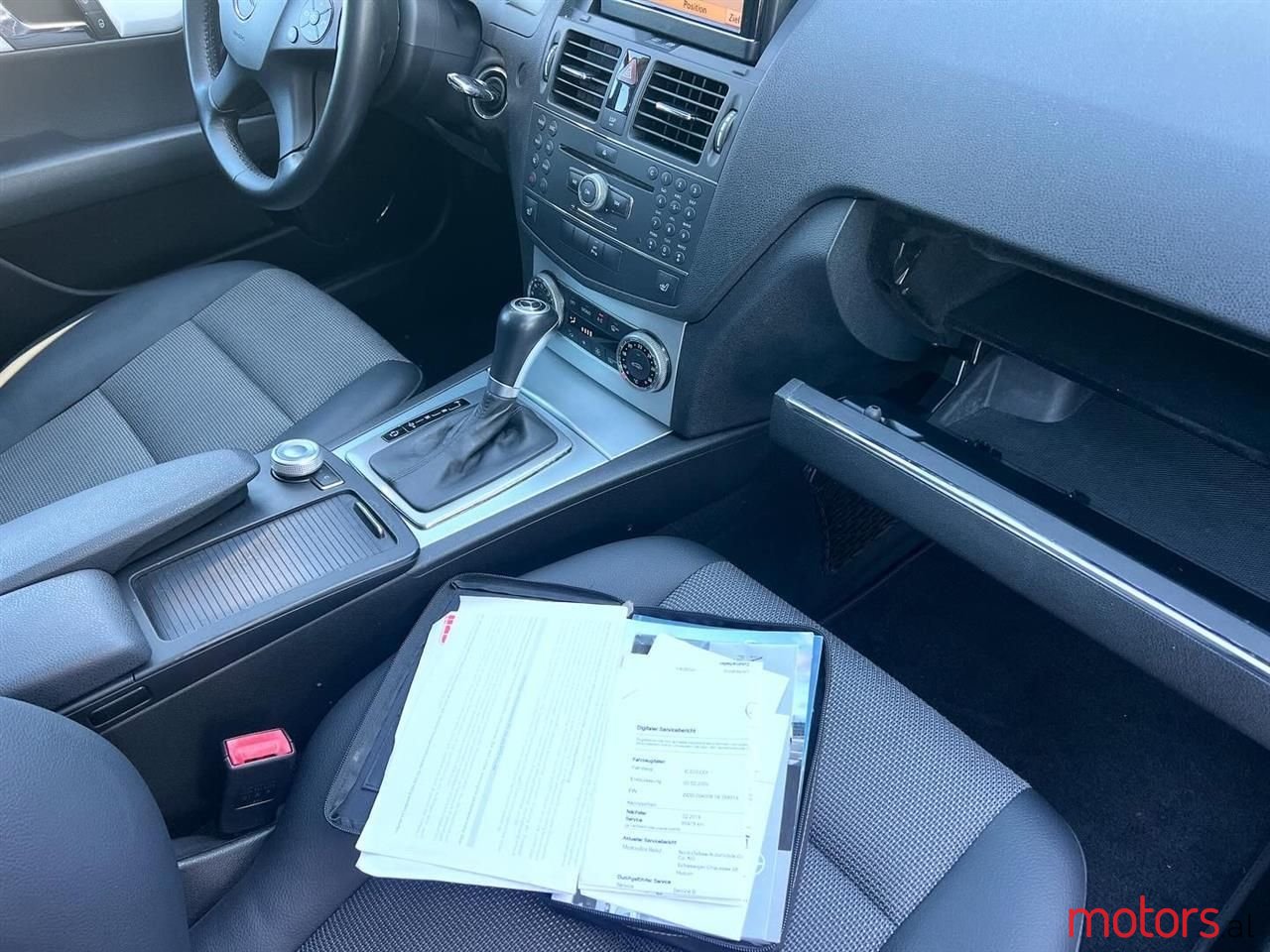 2009' Mercedes-Benz C 220 photo #5