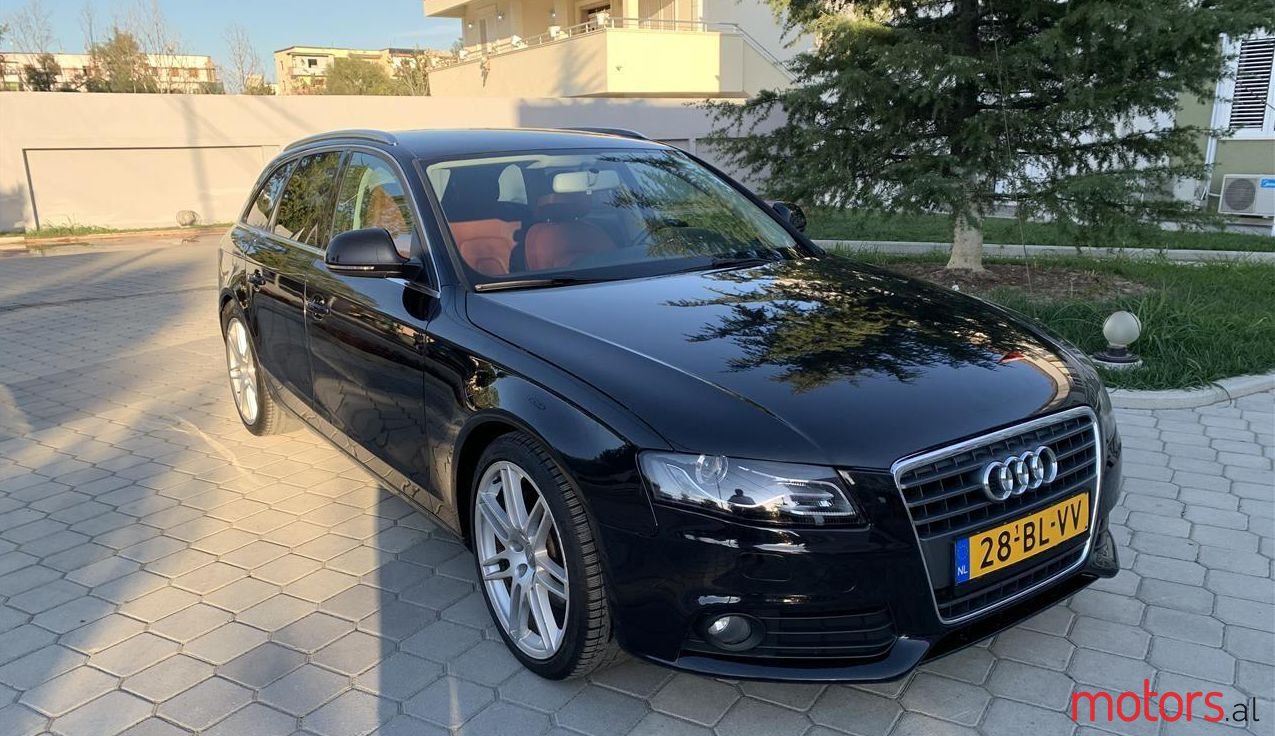 2010' Audi A4 photo #1