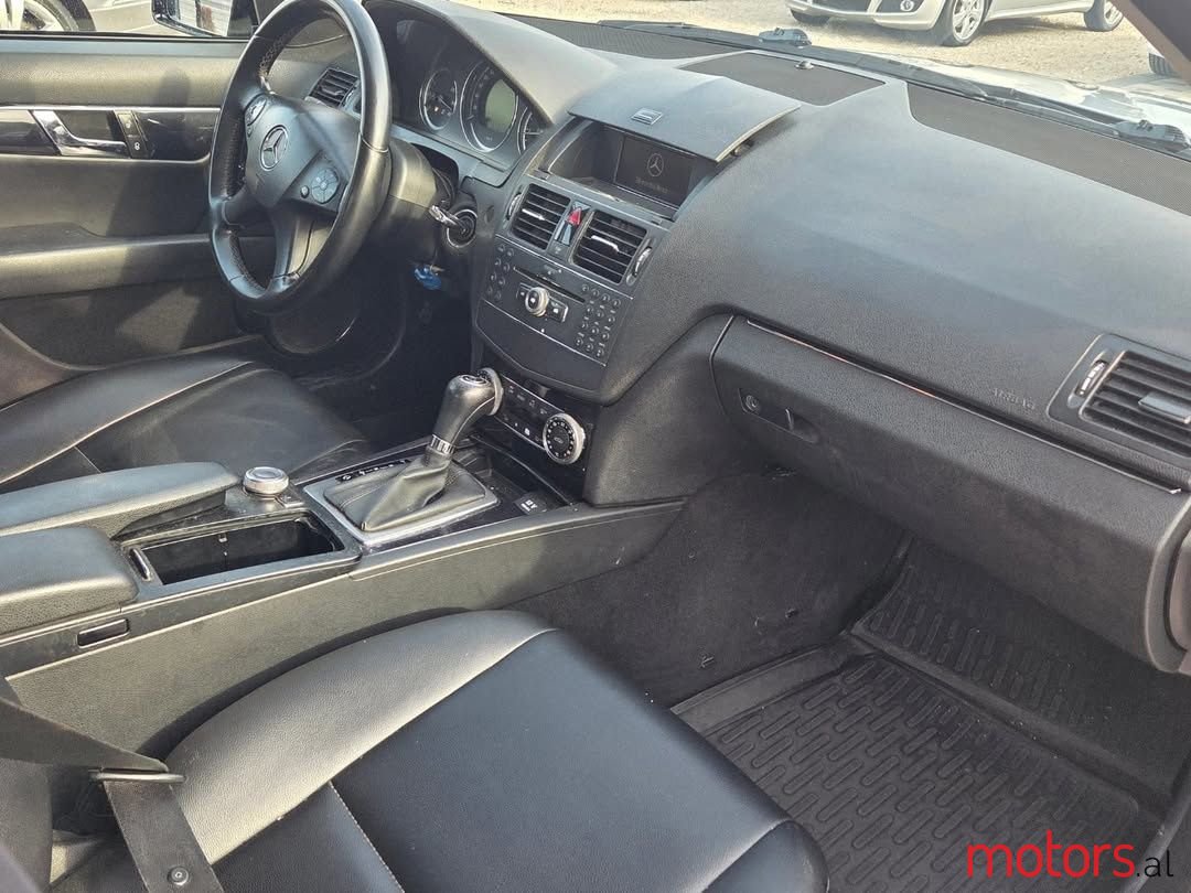 2009' Mercedes-Benz 220 photo #6