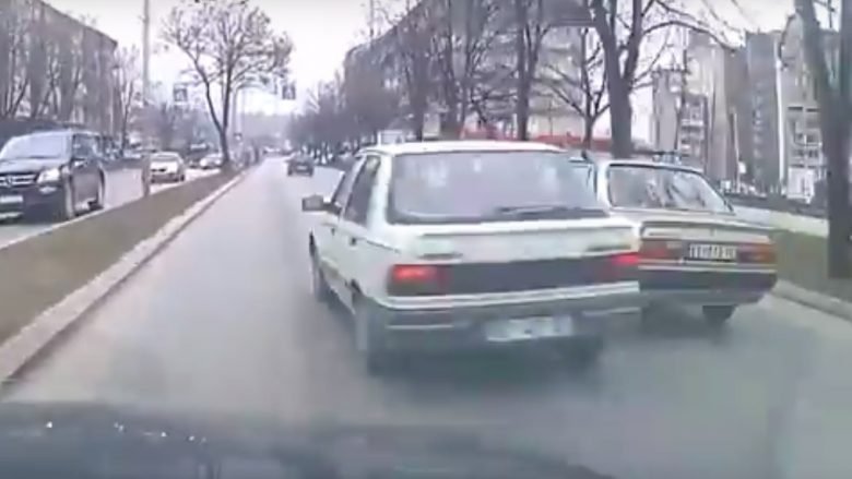 Shoferi i pakujdesshëm nga Gjilani, që për pak nuk bëri aksident të rënd në Prishtinë