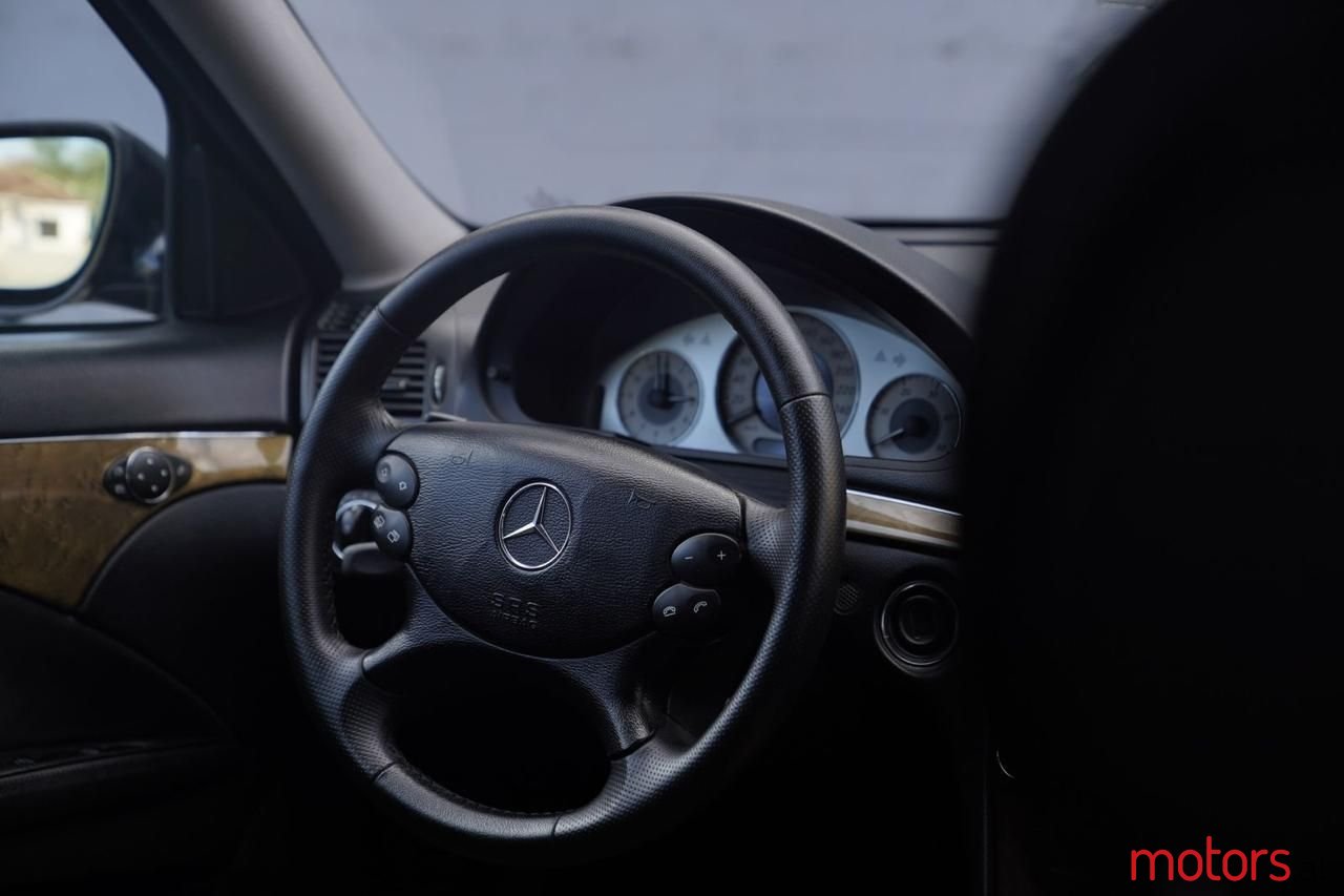 2007' Mercedes-Benz 220 photo #6