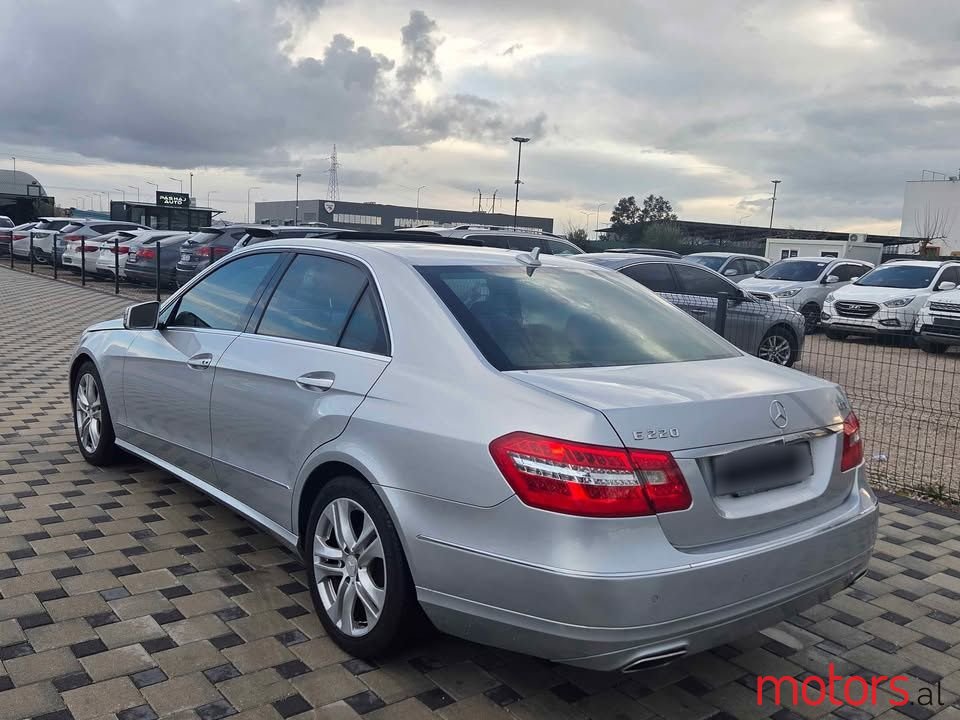 2013' Mercedes-Benz 220 photo #4