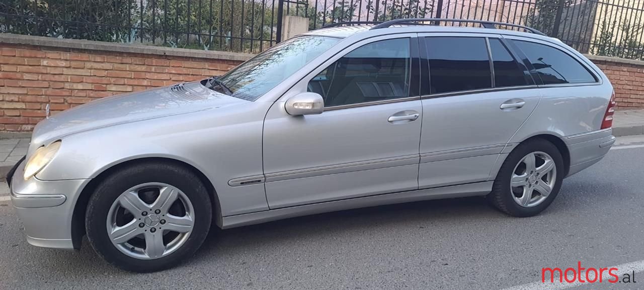 2002' Mercedes-Benz C 220 photo #1