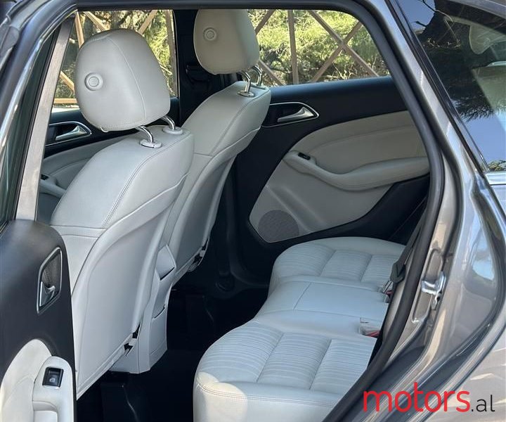 2014' Mercedes-Benz B 200 photo #4